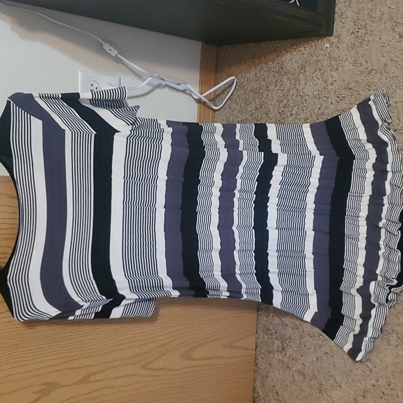 Ann Taylor Loft Medium Dress - Picture 2 of 3